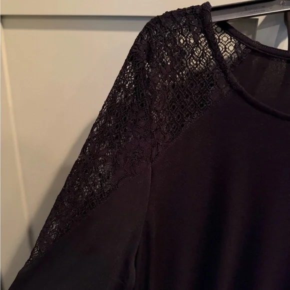NWT INC International Concepts Black Pullover w Lace Sleeve & Shoulder Accents - Picture 5 of 11